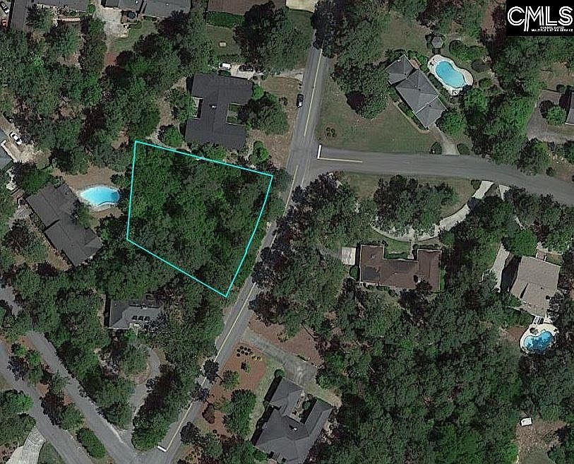 2nd image of 105 Northlake Rd