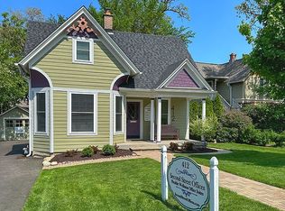 412 S 2nd St, Saint Charles, IL 60174