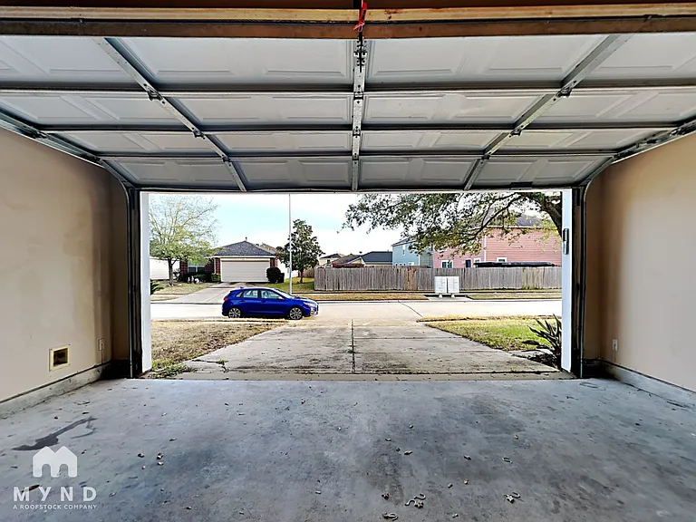 635 Ashlen Dr — Photo 16