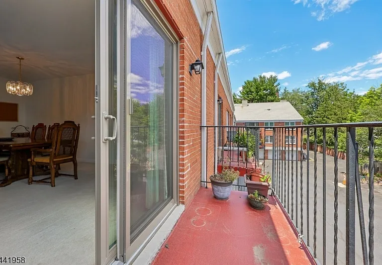 260 Prospect St #24 — Photo 11