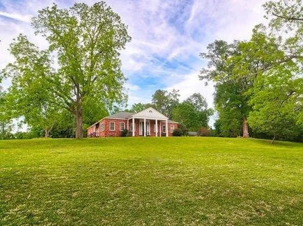 324 Clifton Ave, Natchez, MS 39120