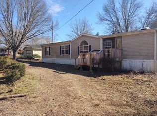 2494 Sanderstown Rd, Franklin, NC 28734