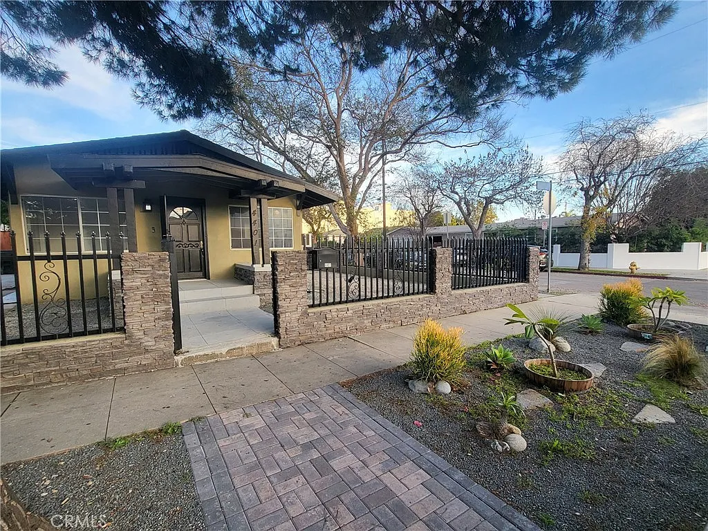 Building Photo - 4401 La Clede Ave