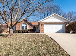 1845 Spruce Hill Dr, Belleville, IL