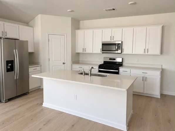 964 Lake Sweetwater Ln, Buda, TX 78610