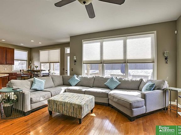 3rd image of 17002 Cottonwood Cir