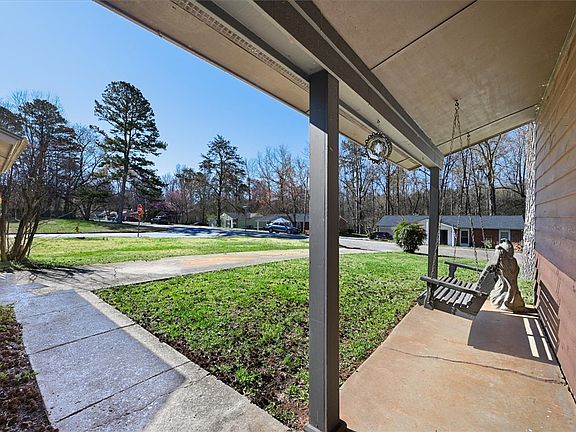 3rd image of 500 Cardington Ave
