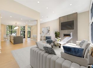 314 Meadowbrook Rd, Wyckoff, NJ 07481