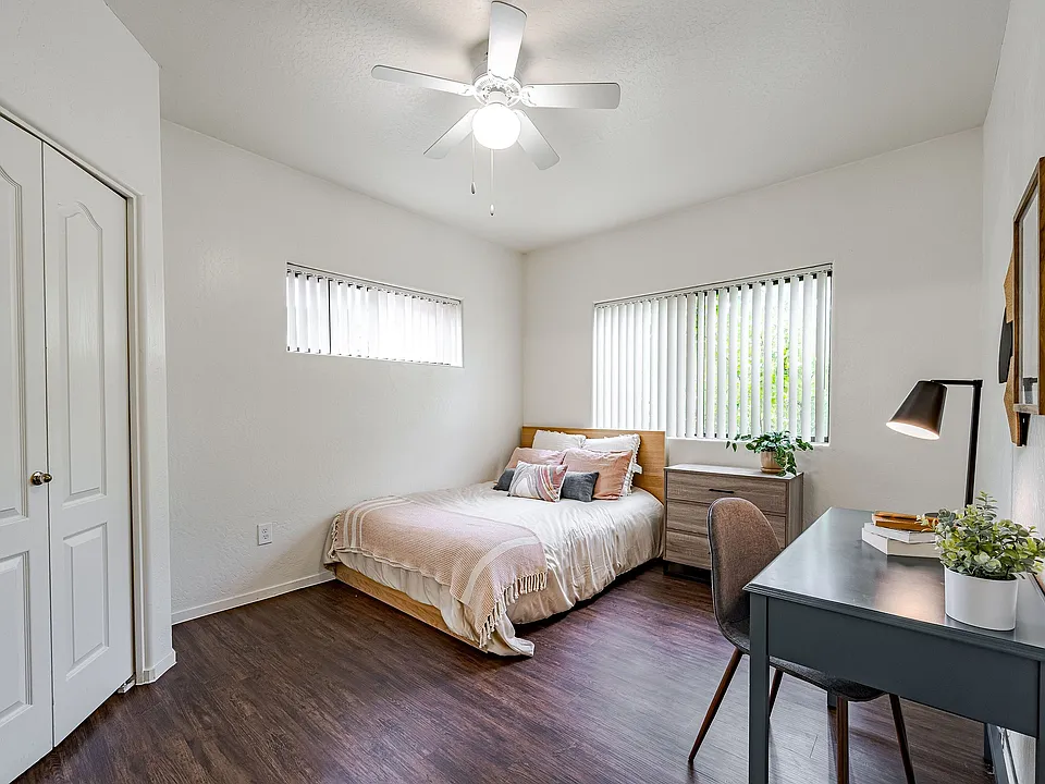 Clear-Creek-Village-Apartments-POI-21