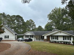 4616 Gilhams Rd NE, Roswell, GA 30075