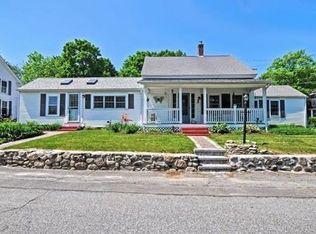 15 Farm St, Upton, MA 01568