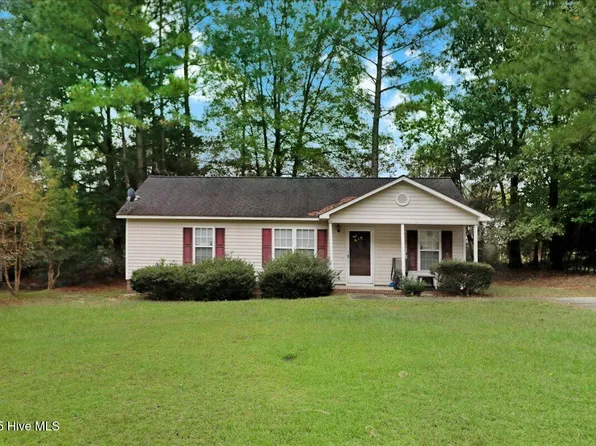 150 Creekside Drive, Four Oaks, NC 27524