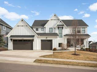 18950 49th Ave N, Plymouth, MN 55446