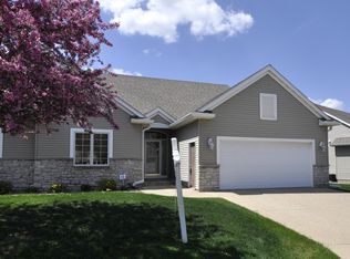 2302 Coral Ct NE, Rochester, MN 55906