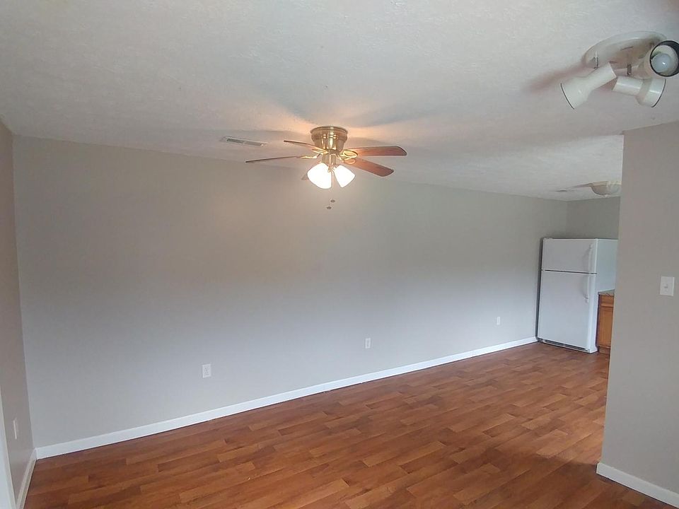 2nd image of 4745 Baker Rd APT C