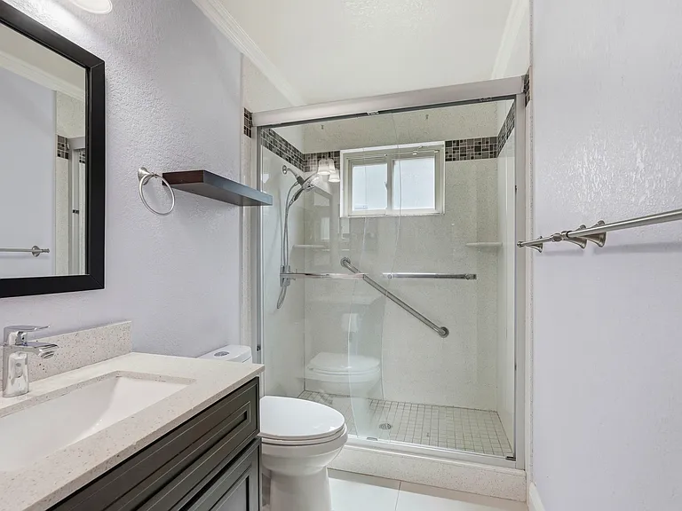 3305 Fir Ave — Photo 8