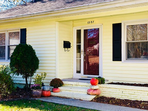 3rd image of 1307 Gracewood Dr