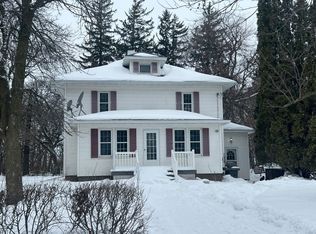 32379 275th St, Westbrook, MN 56183