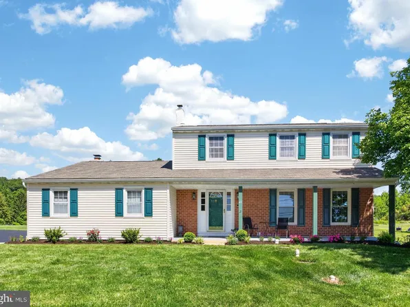 2 Revere Ln, Glenmoore, PA 19343