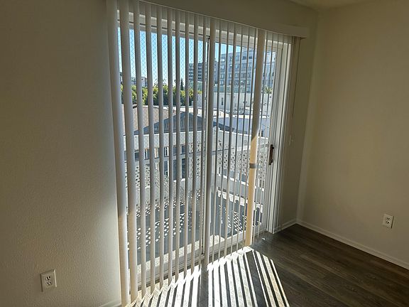 3rd image of 250 Elm Ave Unit 414