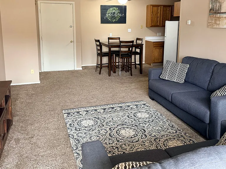 The Pointe on Fleur Apartments — Photo 1