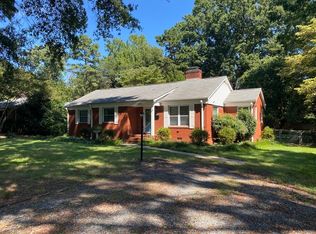 1658 Medford Dr, Charlotte, NC 28205