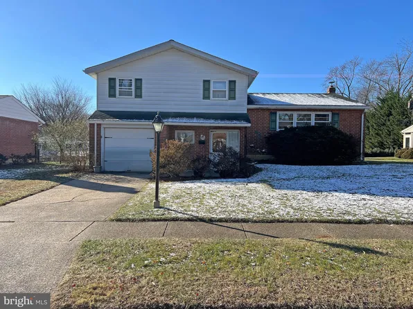 2210 Carlton Ln, Wilmington, DE 19810