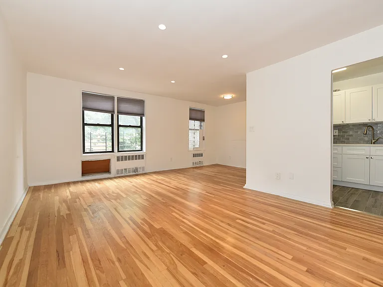 87-01 Midland Pkwy #5H — Photo 2