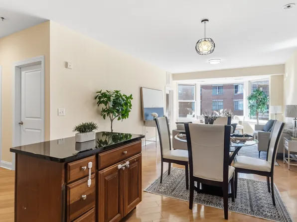 20 Avenue At Port Imperial image 7 of 45