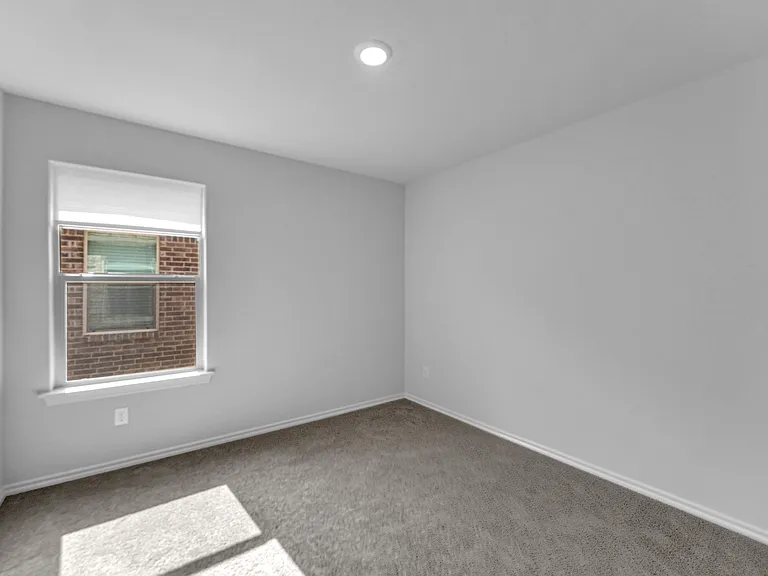 708 Basteen Ln — Photo 10
