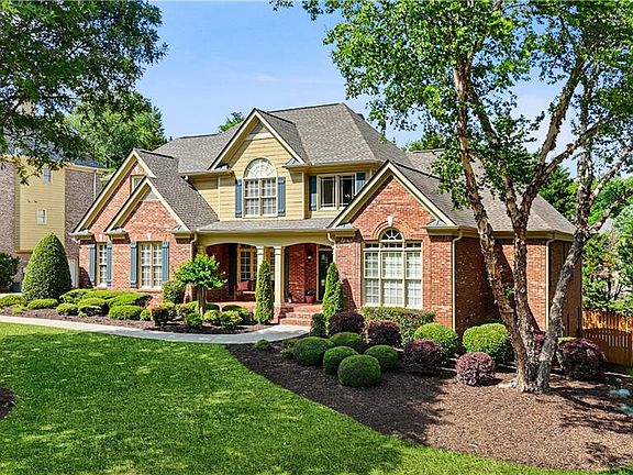 2nd image of 1490 Boomer Cir