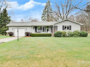 352 N 145th Ave, Holland, MI