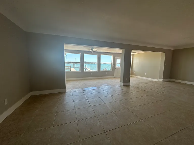 7112 S Shore Dr S — Photo 18