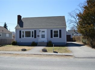 76 Cottage St, Cranston, RI 02910