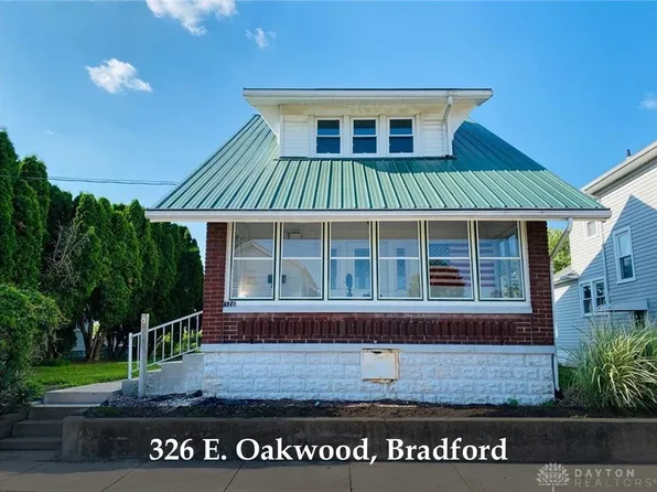 326 E Oakwood St, Bradford, OH 45308