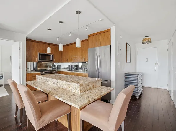 142 W End Ave APT 25W, New York, NY 10023