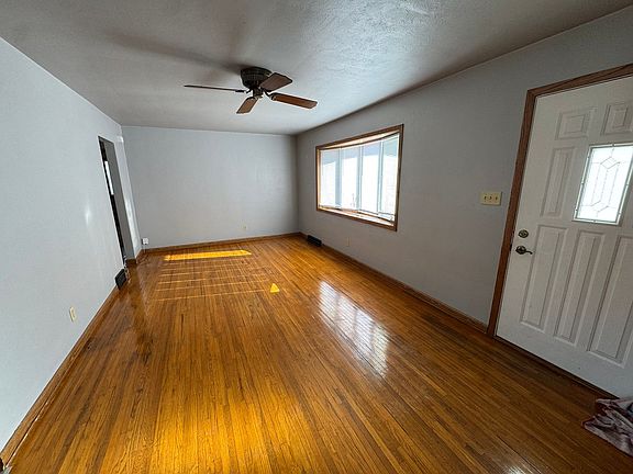 3rd image of 224 Avenue C