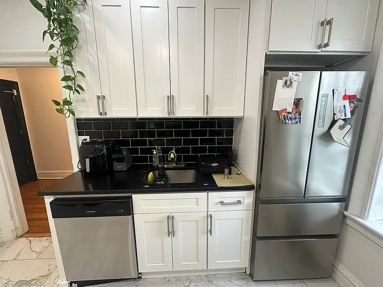 244 Lawton Ave #13 — Photo 3