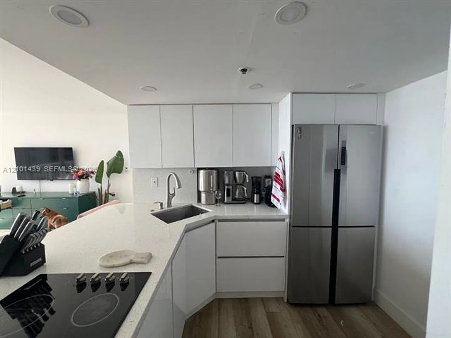7601 E Treasure Dr cu-1107, North Bay Village, FL 33141 — Photo 1