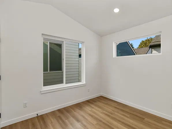 1010B S Donovan St #1, Seattle, WA 98108