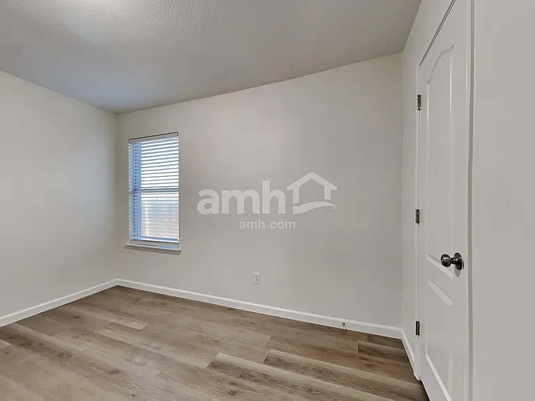 347 Tioga Dr — Photo 14