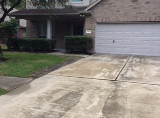 18723 Woodglen Shadows Dr, Humble, TX 77346