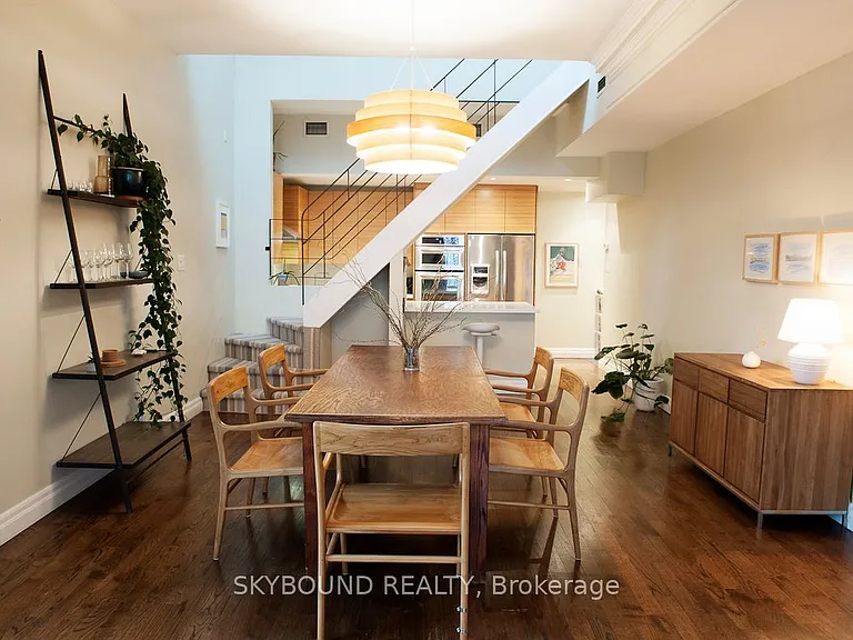 110 Hepbourne St #206 — Photo 4