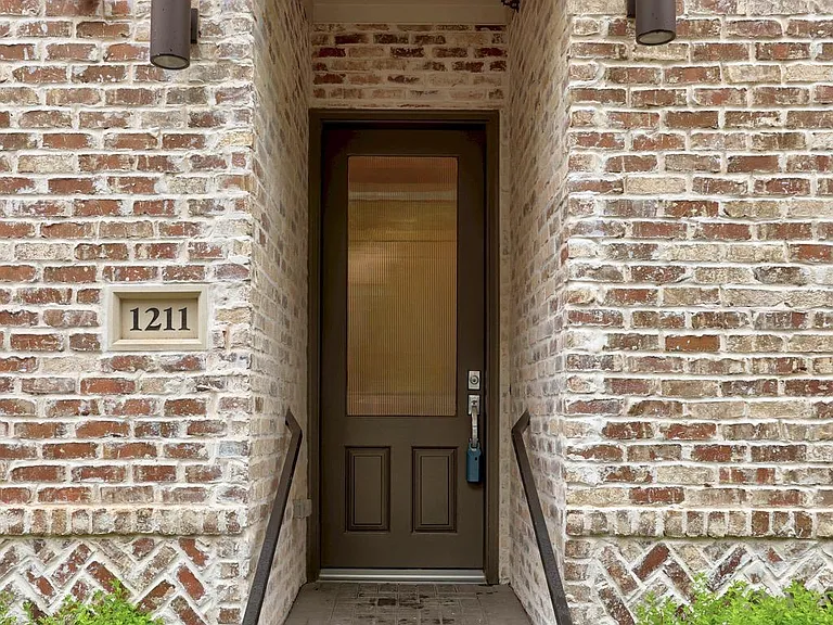 1211 Shore District Rd — Photo 4