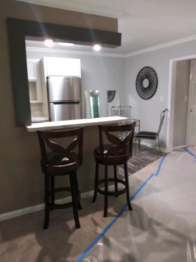 1 bed, 690 sqft, $1,050 — Photo 2