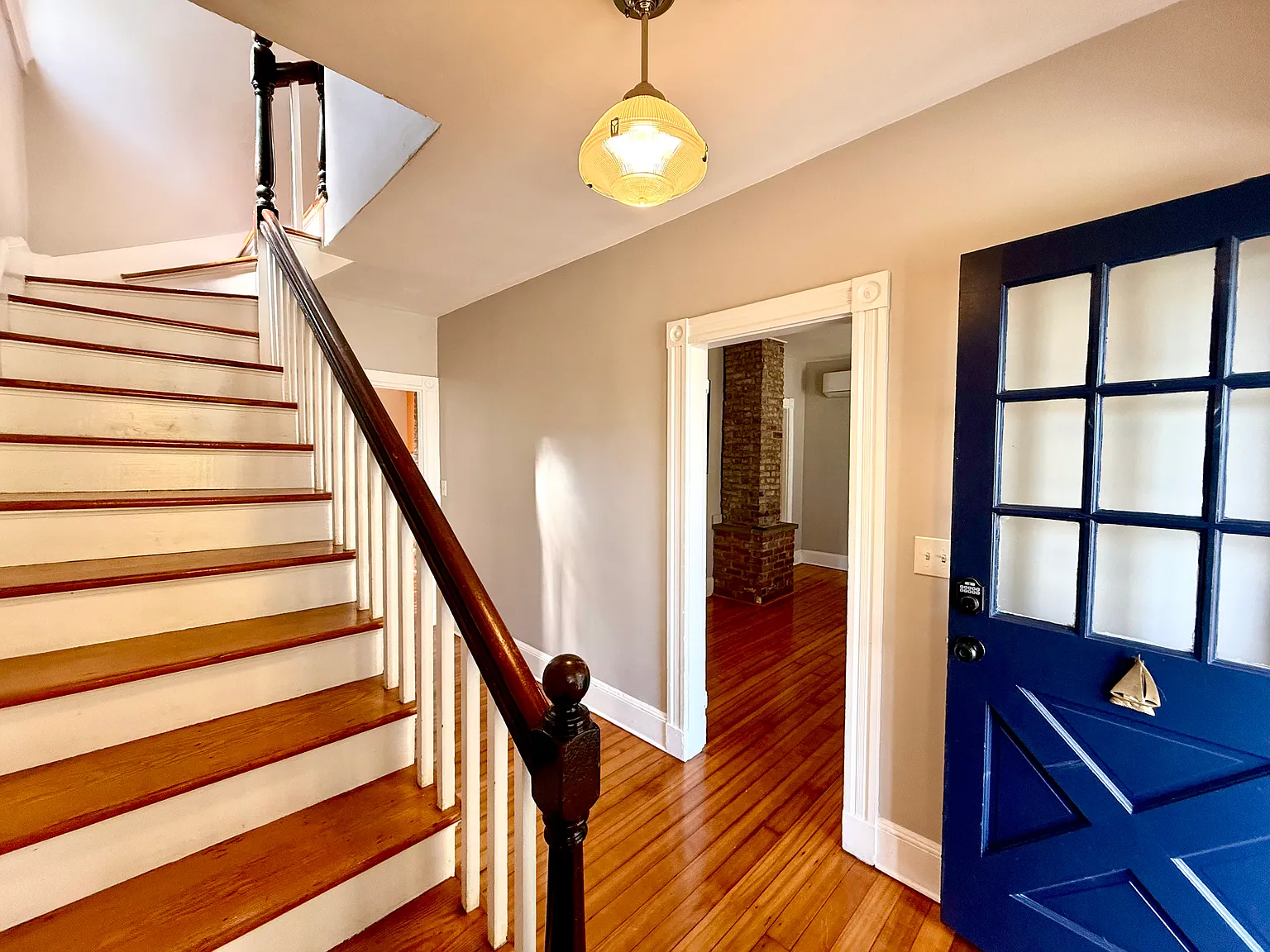 4 bed, 1176 sqft, $4,500 — Photo 2