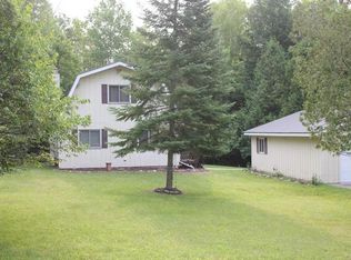 5626 Brassie Ct, Gladwin, MI 48624