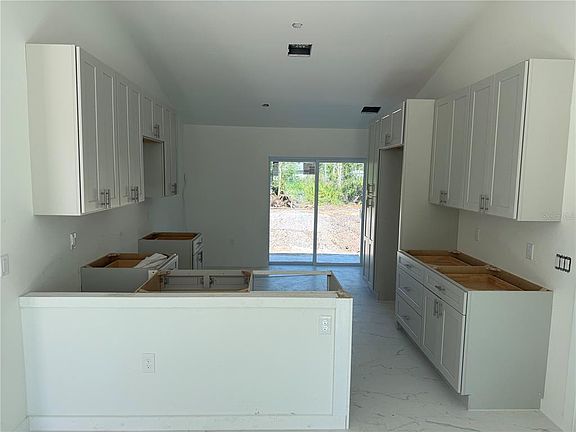 4th image of 12227 MARYLAND AVENUE