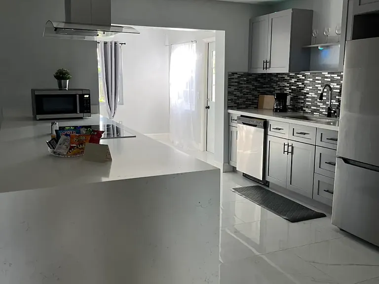 9162 NW 26th Pl — Photo 8