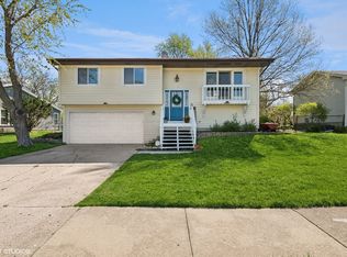 309 Norton Ln, Bloomingdale, IL